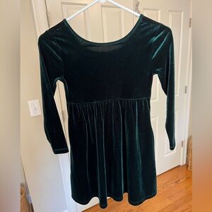 Old Navy girls green velvet long sleeve dress, size M